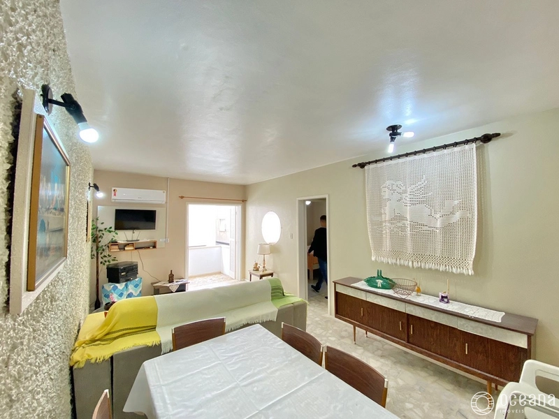 Apartamento 2 Dormitorios + dependência a 100 metros do mar, Confira !: 1ª foto da galeria de imagens do imóvel