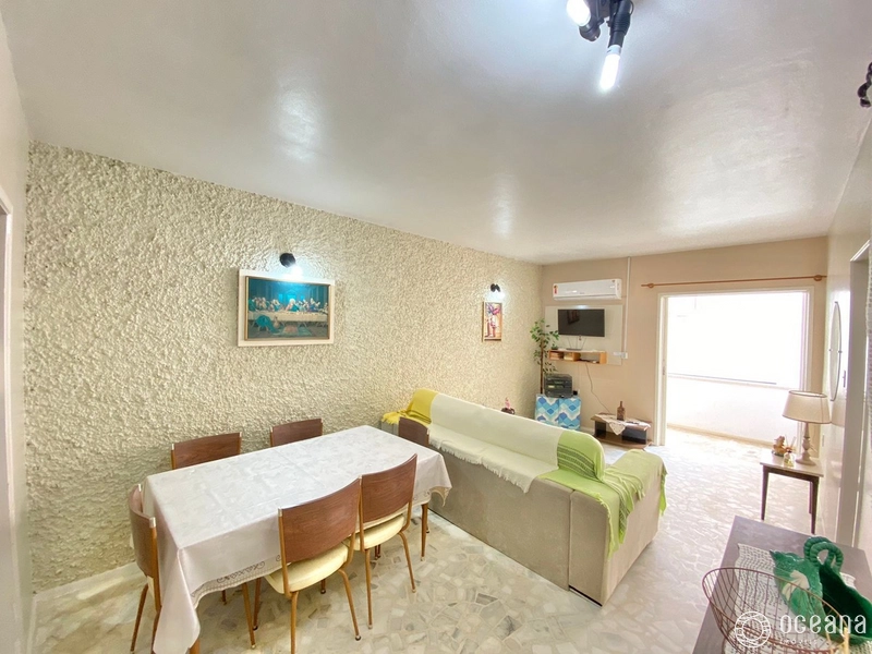 Apartamento 2 Dormitorios + dependência a 100 metros do mar, Confira !: 2ª foto da galeria de imagens do imóvel