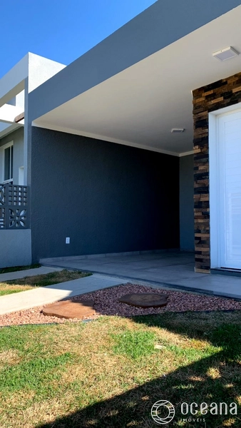 CASA COM TERRACO 3 QUADRAS DO MAR EM CAPAO DA CANOA: 5ª foto da galeria de imagens do imóvel