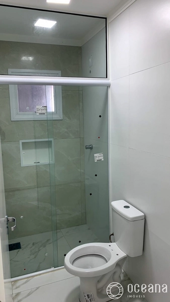 CASA COM TERRACO 3 QUADRAS DO MAR EM CAPAO DA CANOA: 12ª foto da galeria de imagens do imóvel