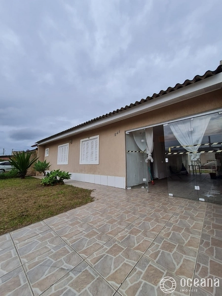 Casa 3 dormitórios Atlântida Sul: 1ª foto da galeria de imagens do imóvel