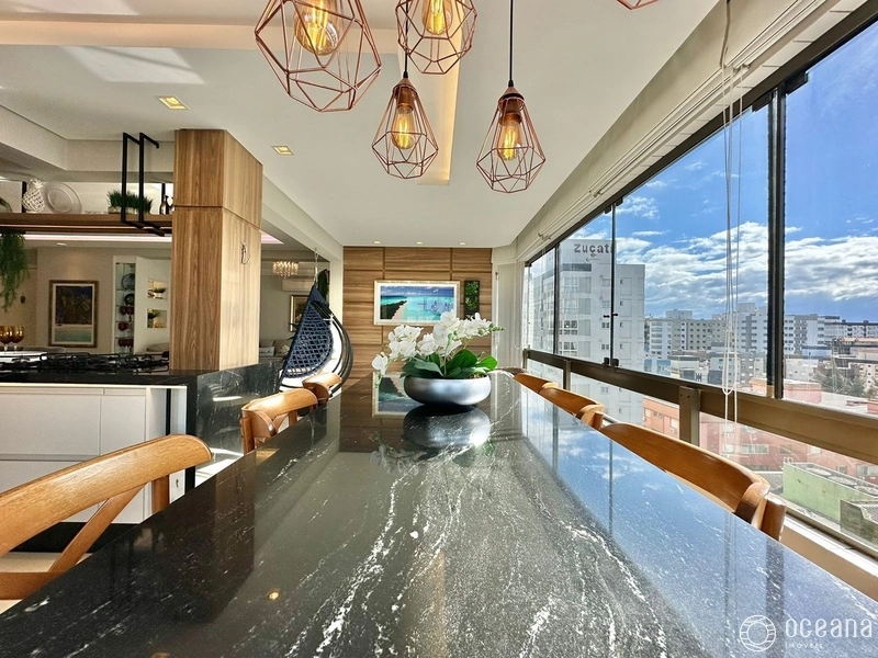 VENDO APARTAMENTO COM INFRA E VISTA PADA O MAR, JUNTO A PRAÇA DO FAROL: 1ª foto da galeria de imagens do imóvel