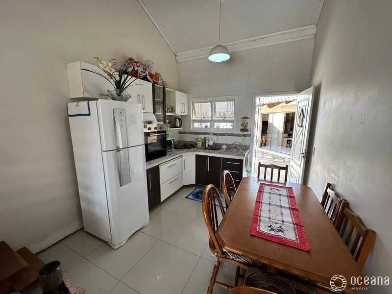 Casa 3 dormitórios CAPÃO NOVO: 6ª foto da galeria de imagens do imóvel