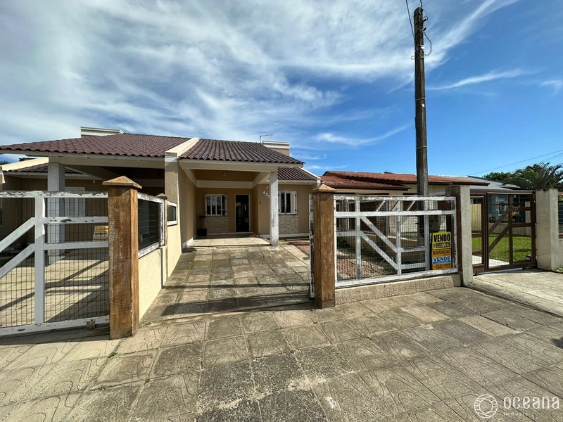Casa 3 dormitórios CAPÃO NOVO: 2ª foto da galeria de imagens do imóvel