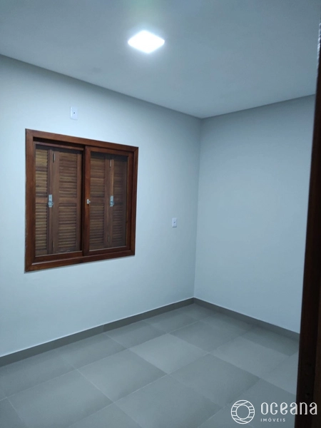 CASA DE 02 DORMITÓRIOS LOCALIZADA EM CAPÃO NOVO: 4ª foto da galeria de imagens do imóvel