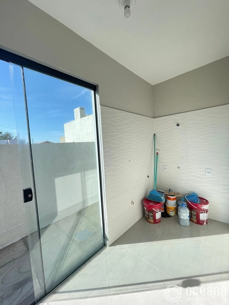 CASA HÁ 50 METROS DA PRAIA: 4ª foto da galeria de imagens do imóvel