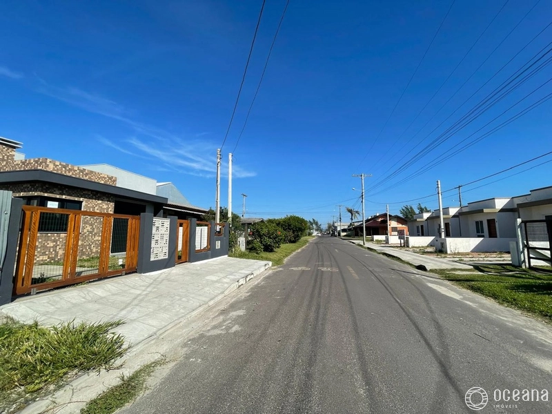 CASA HÁ 50 METROS DA PRAIA: 18ª foto da galeria de imagens do imóvel