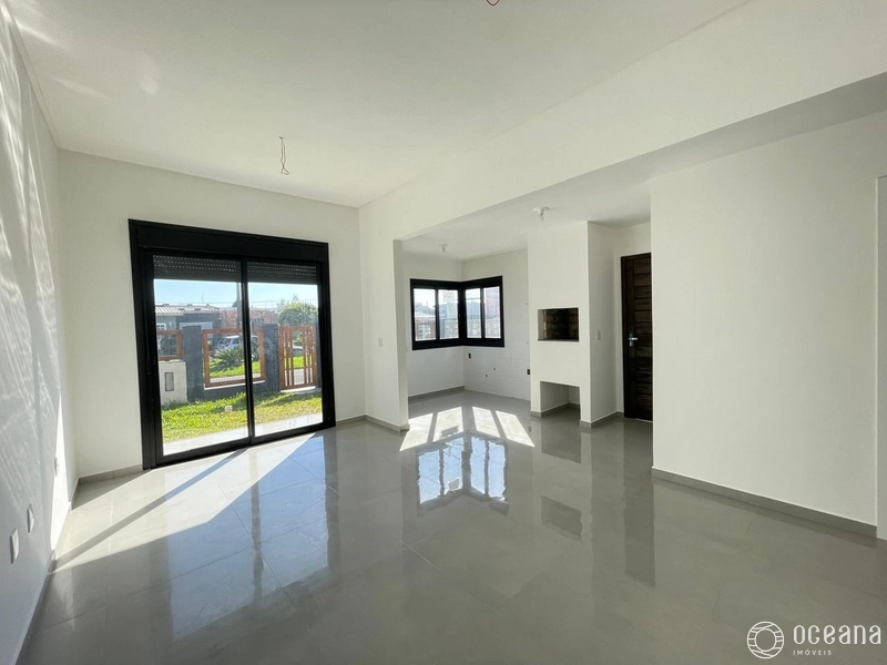 CASA HÁ 50 METROS DA PRAIA: 10ª foto da galeria de imagens do imóvel