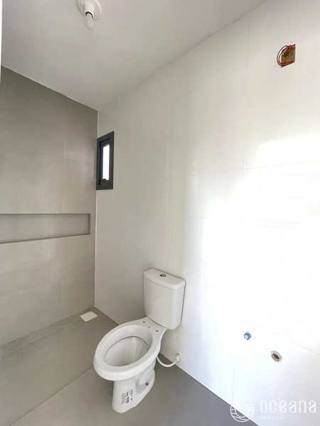 CASA HÁ 50 METROS DA PRAIA: 8ª foto da galeria de imagens do imóvel