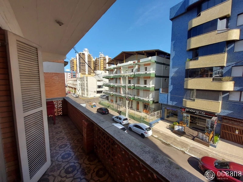 APARTAMENTO DE FRENTE COM SACADA NO CENTRO DE CAPÃO DA CANOA: 1ª foto da galeria de imagens do imóvel