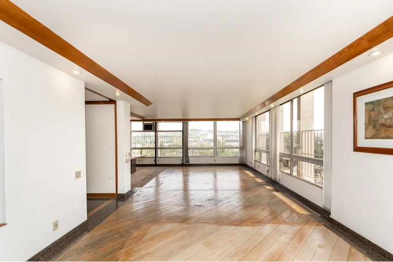 Apartamento 3 dormitórios 3 vagas no Jardim Europa: 1ª foto da galeria de imagens do imóvel