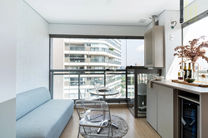 Apartamento studio mobiliado ao lado do metrô em Pinheiros com lazer: 3ª foto da galeria de imagens do imóvel