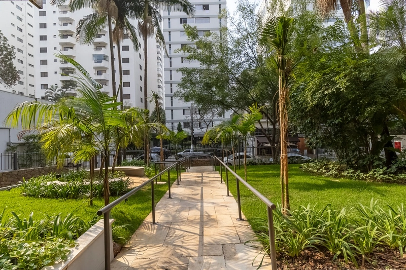 Apartamento 3 dormitórios reformado 2 vagas em Higienópolis: 32ª foto da galeria de imagens do imóvel