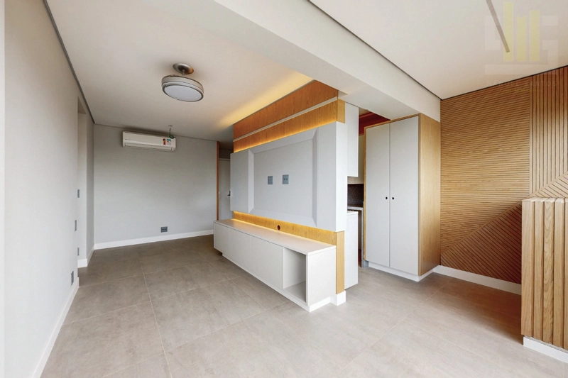 Apartamento 2 dormitórios em Pinheiros com varanda e 1 vaga de garagem: 2ª foto da galeria de imagens do imóvel