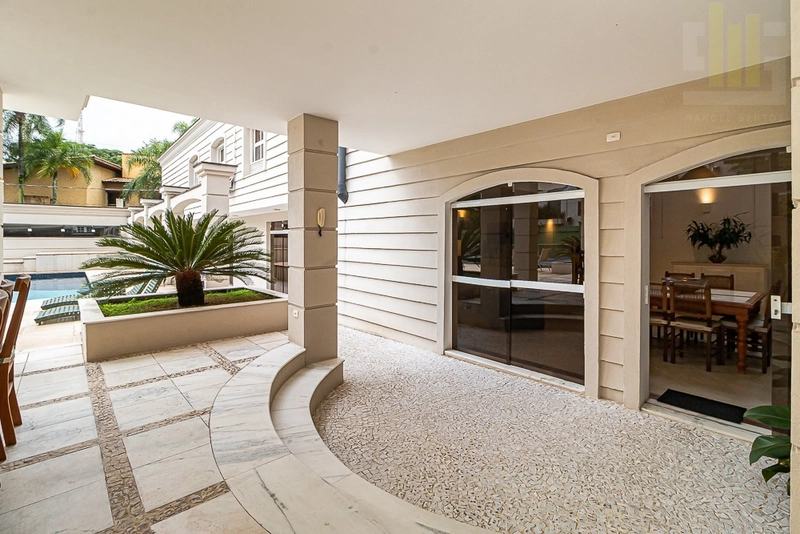 Casa com pisina no Jardim das Bandeiras e quadra de tênis: 4ª foto da galeria de imagens do imóvel