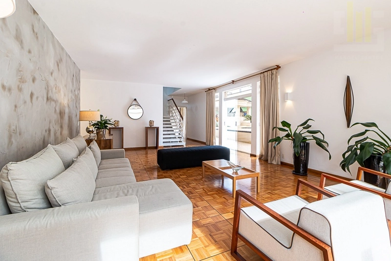 Casa com pisina no Jardim das Bandeiras e quadra de tênis: 5ª foto da galeria de imagens do imóvel