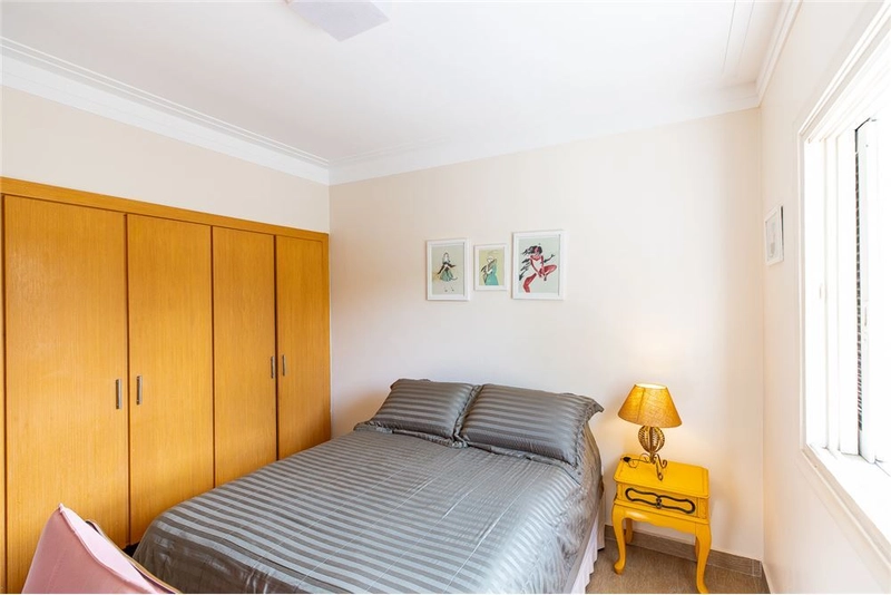 Casa sobrado 4 dormitórios 2 vagas na Vila Ipojuca: 33ª foto da galeria de imagens do imóvel