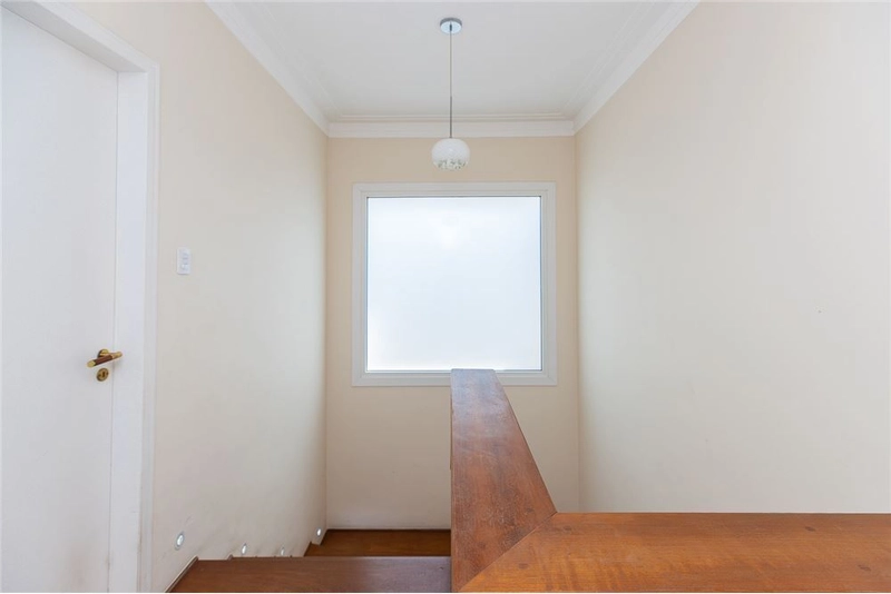 Casa sobrado 4 dormitórios 2 vagas na Vila Ipojuca: 16ª foto da galeria de imagens do imóvel