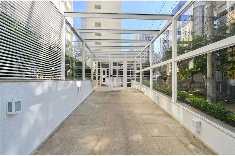 Apartamento 3 dormitórios Cerqueira Cesar 3 vagas: 30ª foto da galeria de imagens do imóvel