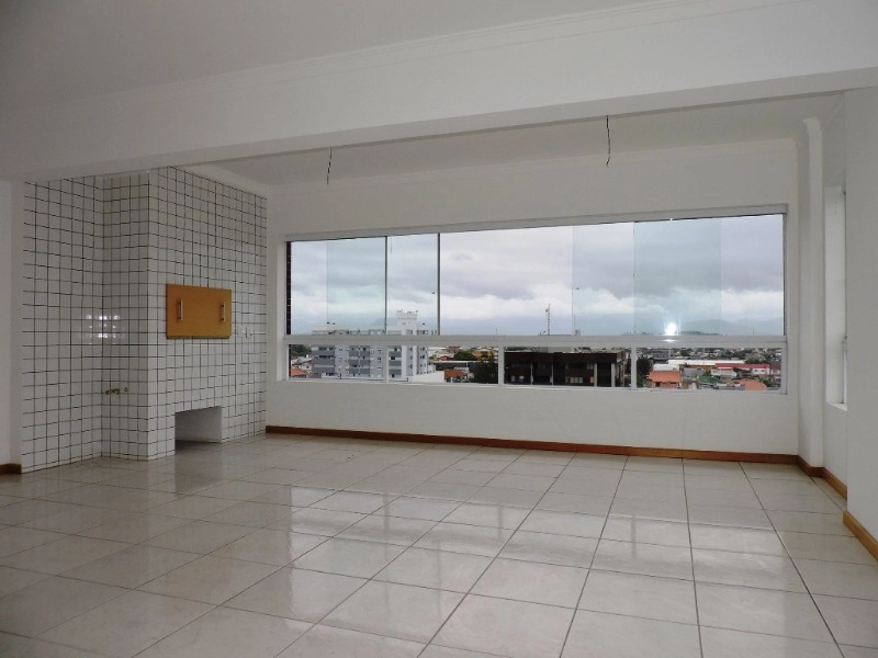 CASA OU APARTAMENTO??: 2ª foto da galeria de imagens do imóvel