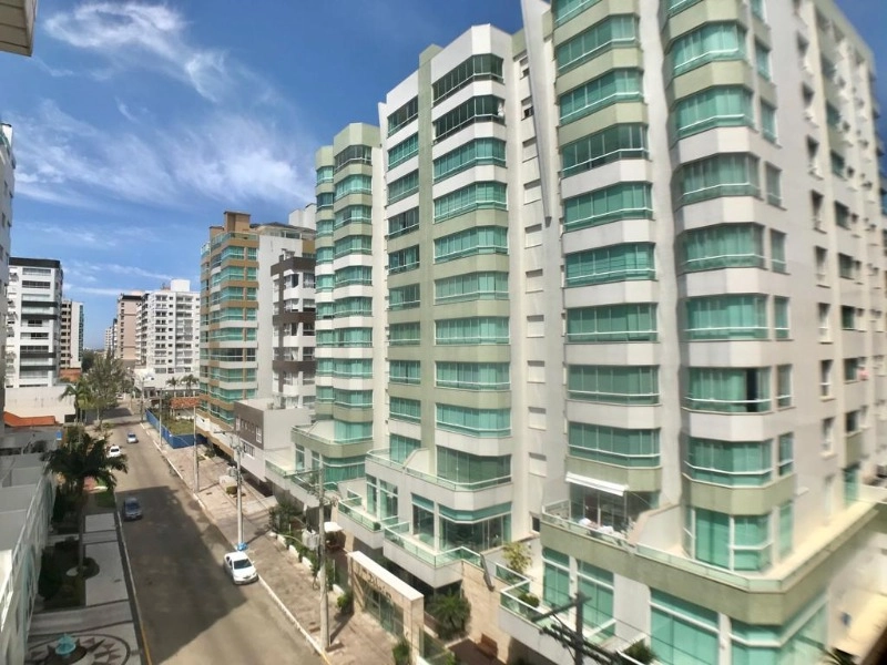 NO CORAÇÃO DA CIDADE, APENAS 2 QUADRAS DO MAR!!: 4ª foto da galeria de imagens do imóvel