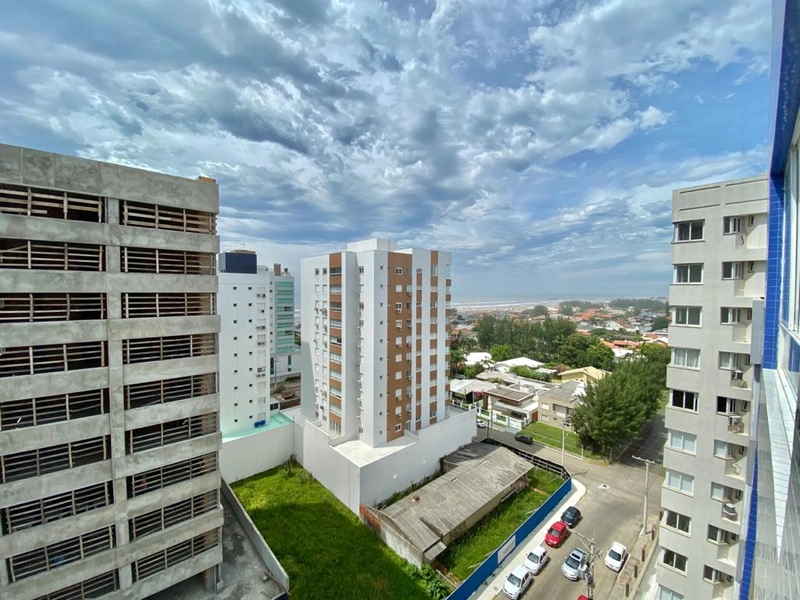 ÁREA VERDE, PISCINA COM BORDA INFINITA.: 5ª foto da galeria de imagens do imóvel