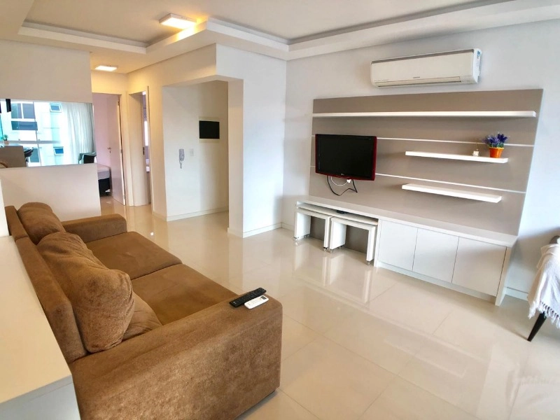 AMPLO APARTAMENTO COM INFRAESTRUTURA NA AVENIDA UBIRAJARA: 7ª foto da galeria de imagens do imóvel