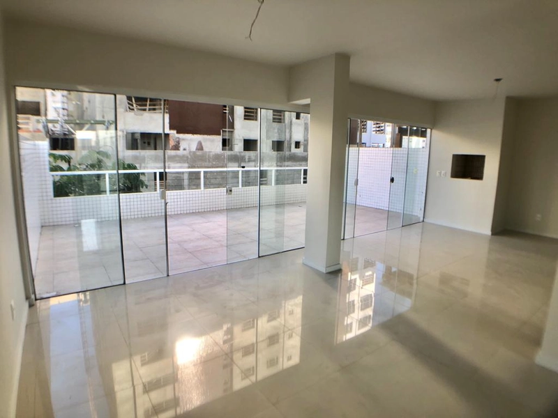 3 SUÍTES, TERRAÇO, 229m², APARTAMENTO COM TAMANHO DE UMA CASA!: 1ª foto da galeria de imagens do imóvel