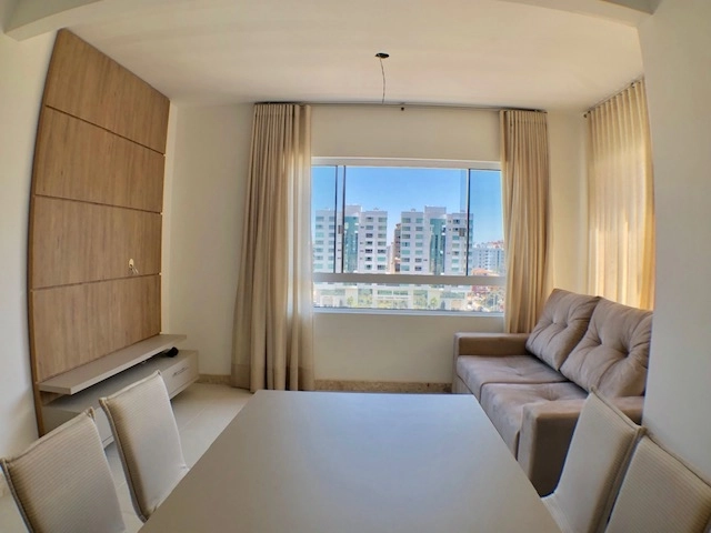 APARTAMENTO MOBILIADO COM VISTA PARA O MAR E PRAÇA: 4ª foto da galeria de imagens do imóvel