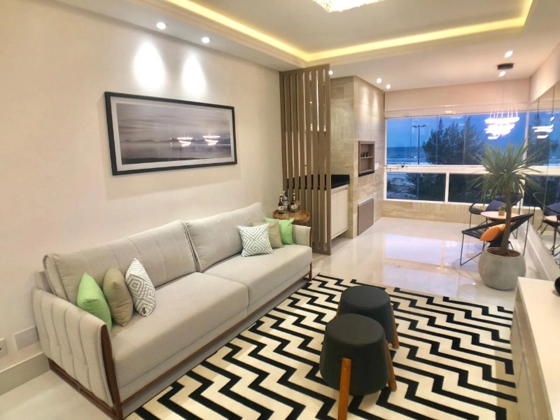 MOBILIADO E DECORADO FRENTE MAR: 1ª foto da galeria de imagens do imóvel