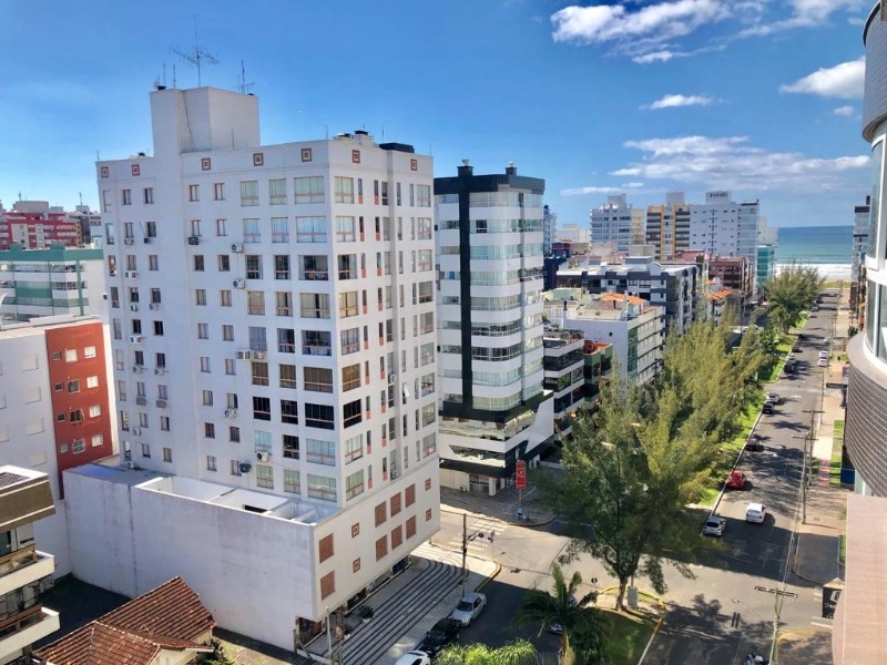 NO CENTRO DE CAPÃO DA CANOA: 6ª foto da galeria de imagens do imóvel