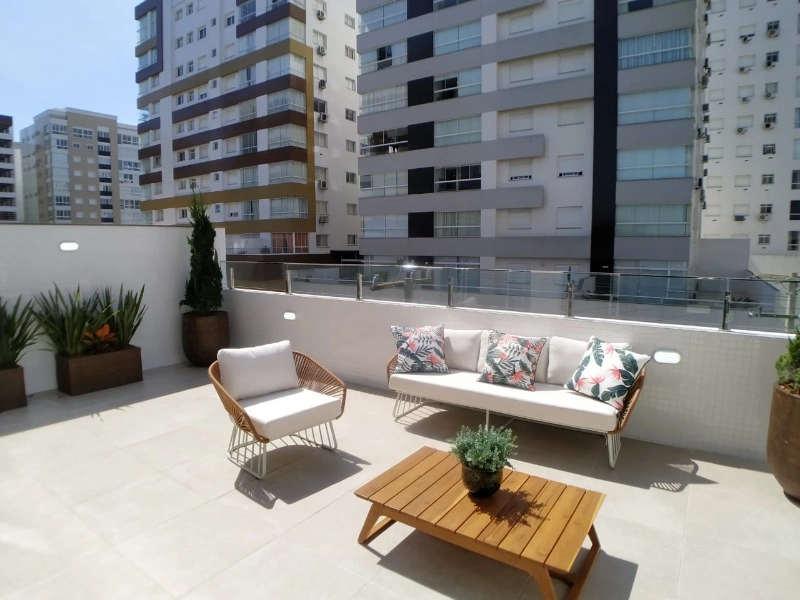 Diferenciado apartamento de 3 dorms. com terraço: 4ª foto da galeria de imagens do imóvel