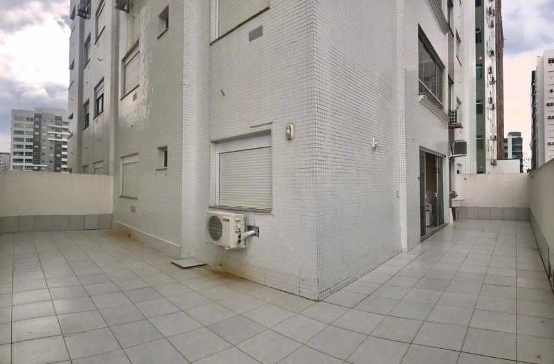 APARTAMENTO COM TERRAÇO!!: 3ª foto da galeria de imagens do imóvel