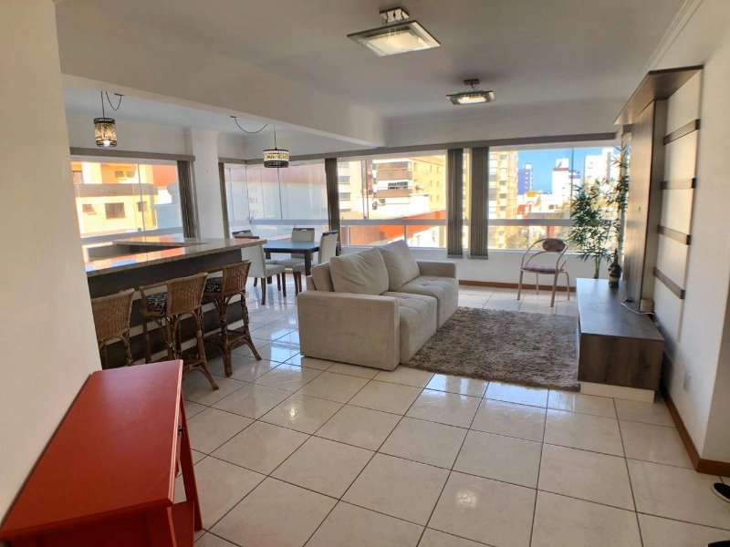 APARTAMENTO COM TAMANHO DE CASA!!!: 3ª foto da galeria de imagens do imóvel
