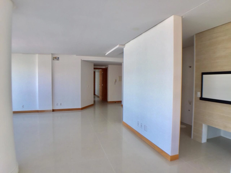 QUE TAL DAR UMA OLHADA NO MOVIMENTO SENTADO NA SUA SALA?: 6ª foto da galeria de imagens do imóvel