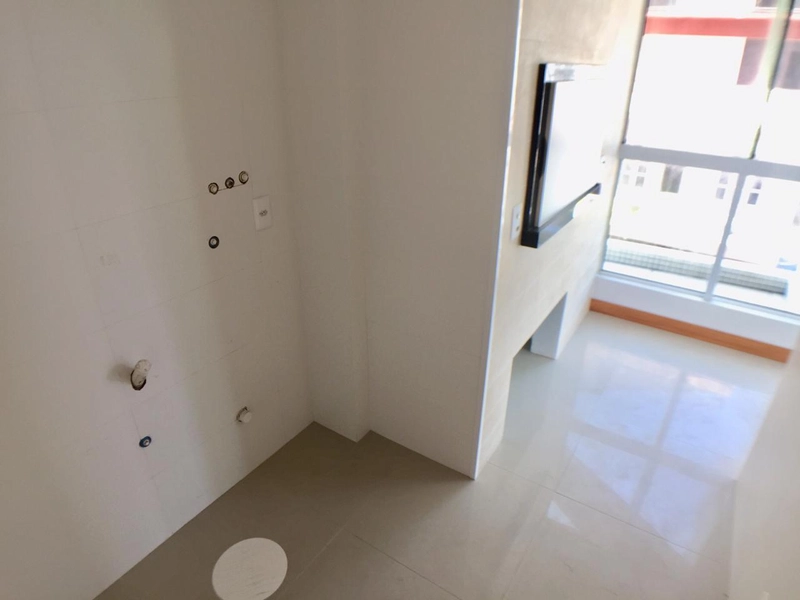 QUE TAL DAR UMA OLHADA NO MOVIMENTO SENTADO NA SUA SALA?: 7ª foto da galeria de imagens do imóvel