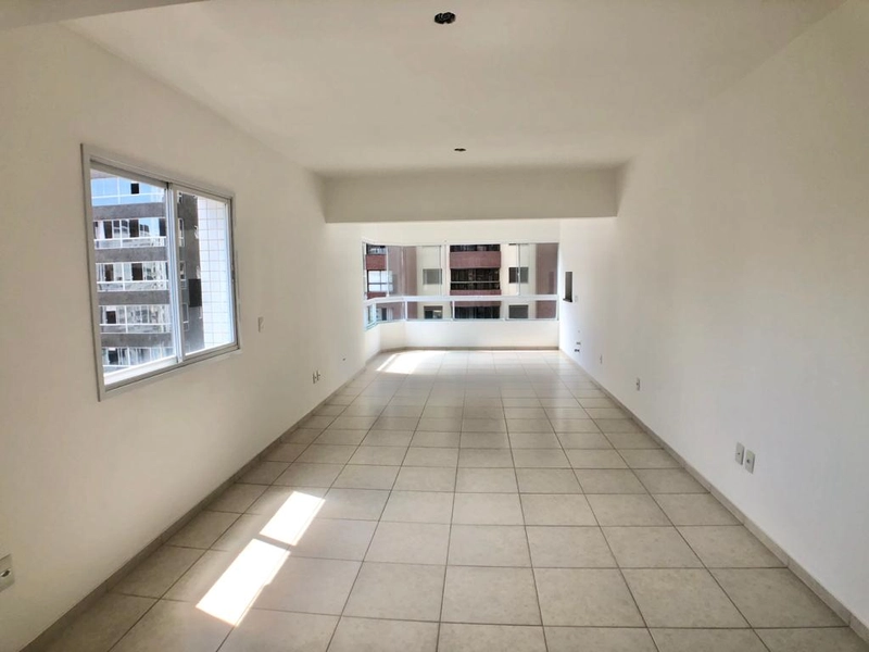 LESTE/NORTE, BAIRRO NAVEGANTES, UMA QUADRA DO MAR!: 3ª foto da galeria de imagens do imóvel