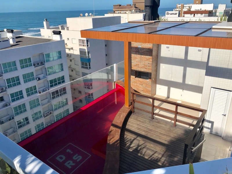 MOBILIADO E DECORADO, PRÉDIO COM INFRAESTRUTURA, NO BAIRRO NAVEGANTES: 1ª foto da galeria de imagens do imóvel