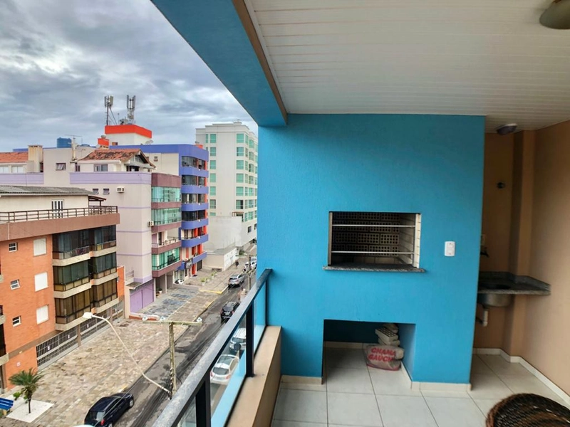 SACADA DIFERENCIADA COM CHURRASQUEIRA E VISTA PARA O MAR: 2ª foto da galeria de imagens do imóvel