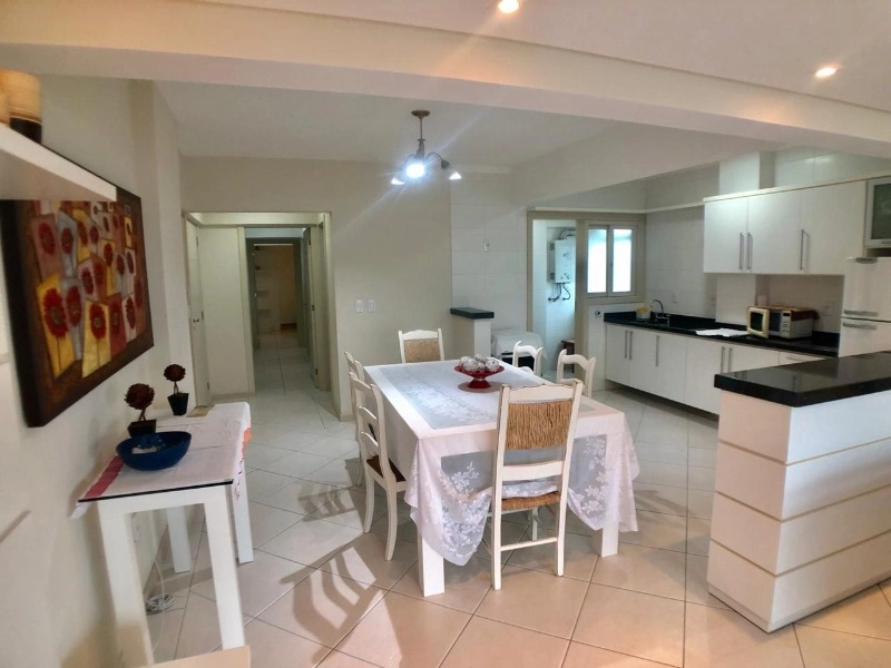 AMPLO APARTAMENTO FRENTE PRAÇA!: 12ª foto da galeria de imagens do imóvel