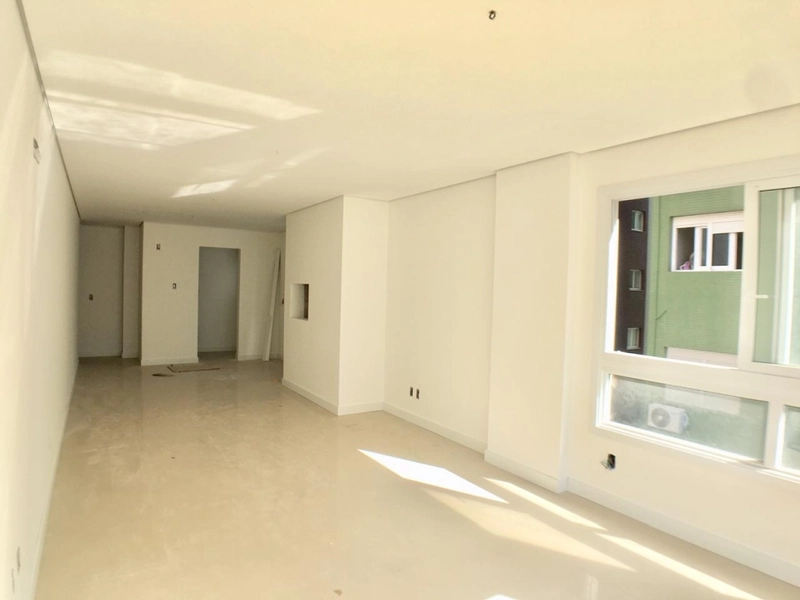NECÓGIO DE OCASIÃO.: 2ª foto da galeria de imagens do imóvel