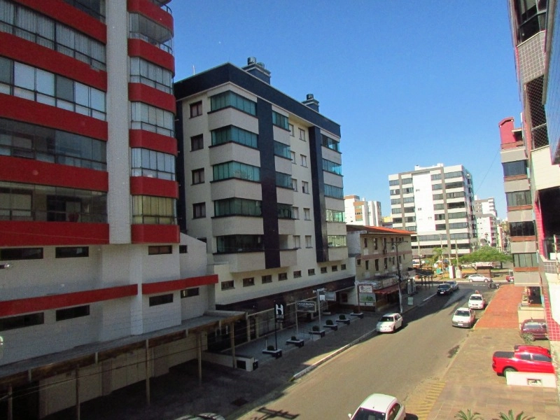 3 DORMITÓRIOS + DEPENDÊNCIA DE EMPREGADA AO LADO DA PRAÇA DO MINI GOLF: 3ª foto da galeria de imagens do imóvel