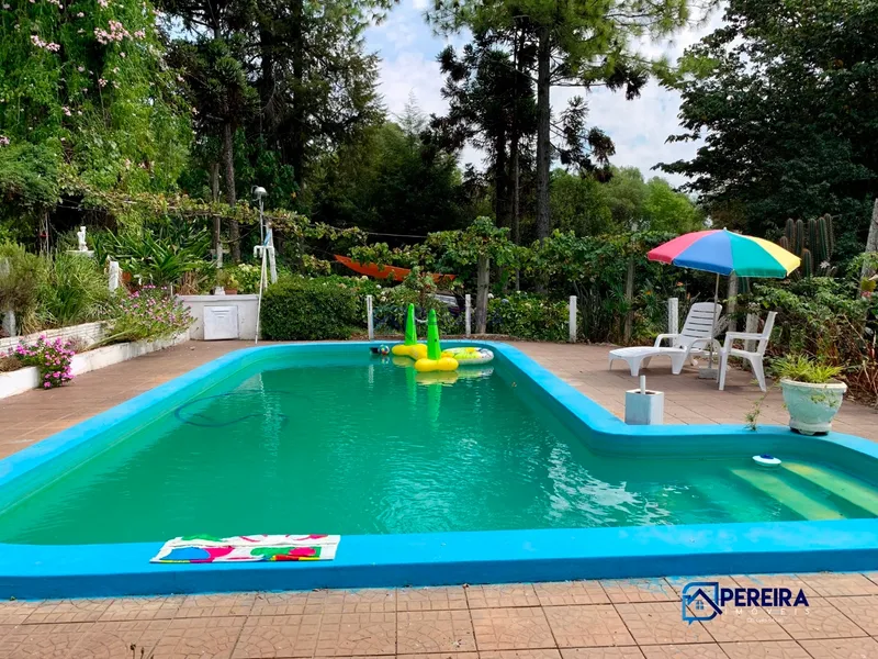 Chácara com piscina: 2ª foto da galeria de imagens do imóvel