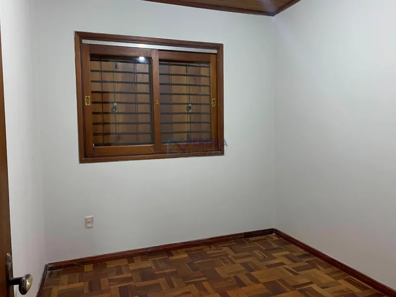 Casa de 3 dormitórios (1 suíte): 3ª foto da galeria de imagens do imóvel