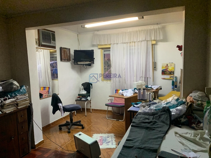 Casa com 3 dormitórios no Prado: 3ª foto da galeria de imagens do imóvel