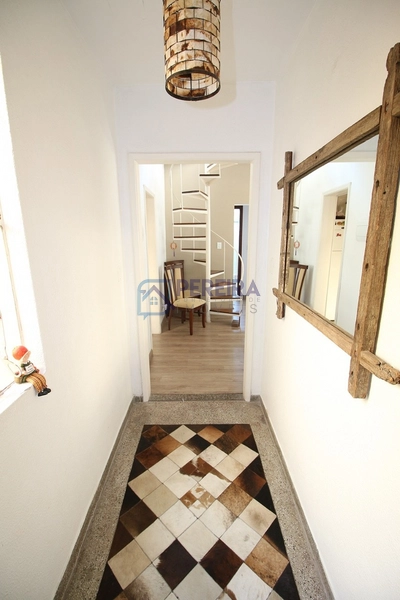 Duplex com 2 dormitórios em Porto Alegre: 4ª foto da galeria de imagens do imóvel