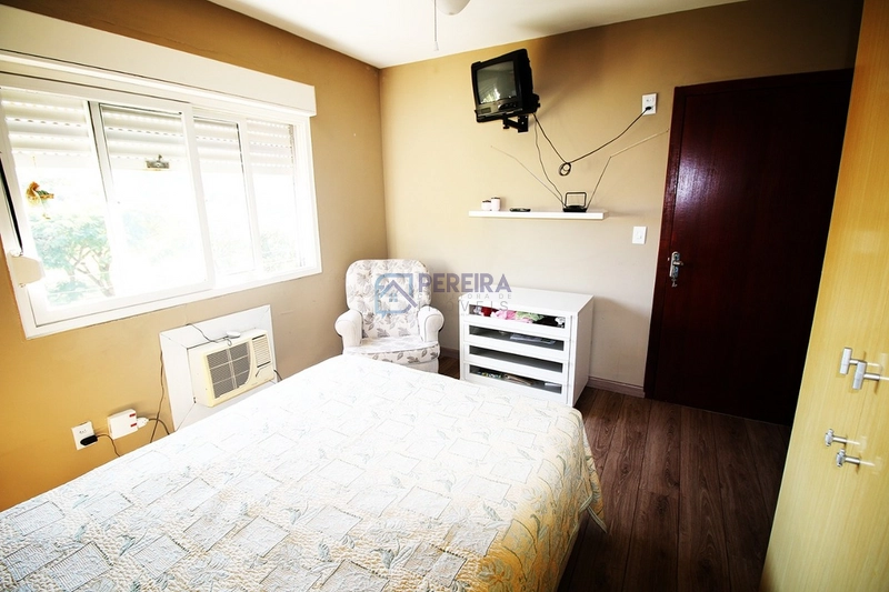 Duplex com 2 dormitórios em Porto Alegre: 11ª foto da galeria de imagens do imóvel
