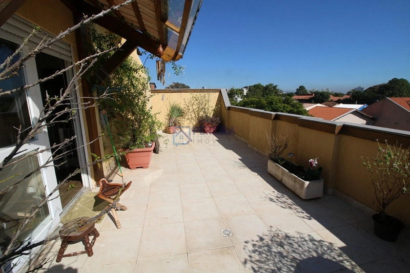 Duplex com 2 dormitórios em Porto Alegre: 10ª foto da galeria de imagens do imóvel