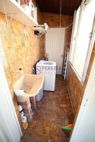 Duplex com 2 dormitórios em Porto Alegre: 12ª foto da galeria de imagens do imóvel