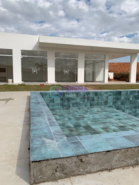 Terreno no Condomínio Park Club.: 4ª foto da galeria de imagens do imóvel
